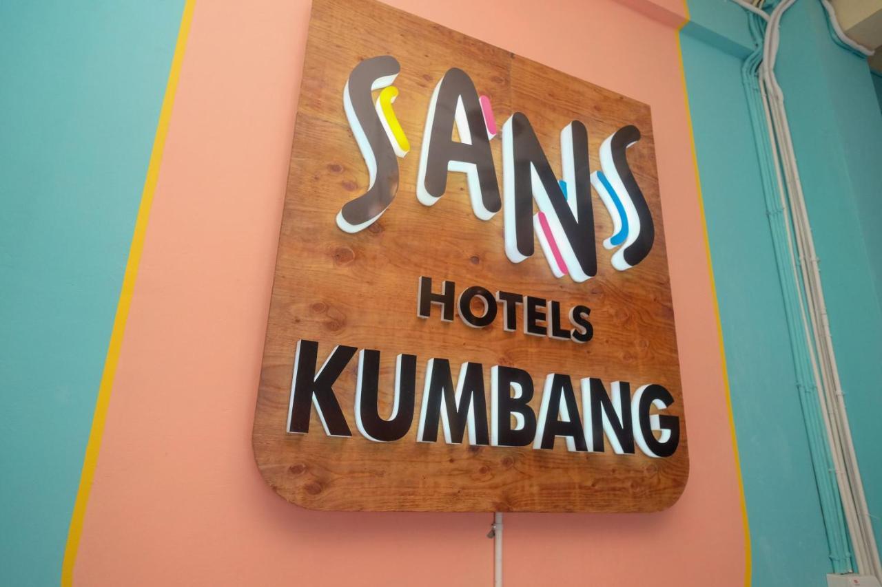 Sans Hotel Kumbang Yogyakarta By Reddoorz Exterior foto